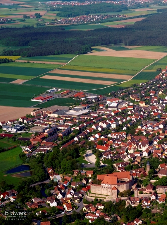 Cadolzburg hat eine Fläche von 45 km²