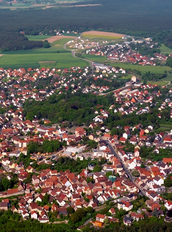 Cadolzburg hat eine Fläche von 45 km²